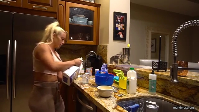 NOT_JUST_A_CENTERFOLD_B21TCH_WWE_SMACKDOWN_Mandy_Rose_Sonya_Deville_Damandyz_Donutz_mp46549.jpg