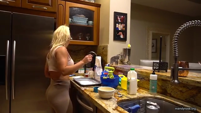 NOT_JUST_A_CENTERFOLD_B21TCH_WWE_SMACKDOWN_Mandy_Rose_Sonya_Deville_Damandyz_Donutz_mp46668.jpg