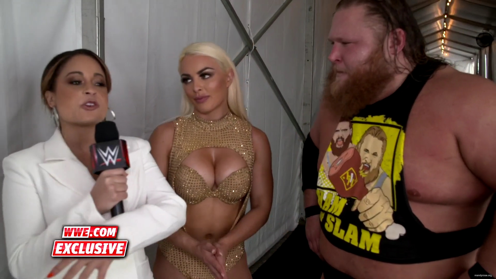 Otis_basks_in_glow_of_Mandy_Rose_and_first_WrestleMania_win__WWE_Exclusive2C_April_52C_2020_mp40007.jpg