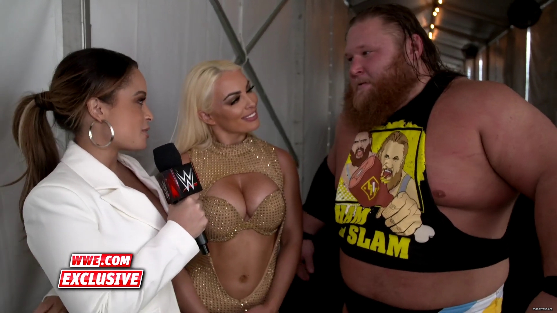 Otis_basks_in_glow_of_Mandy_Rose_and_first_WrestleMania_win__WWE_Exclusive2C_April_52C_2020_mp40015.jpg