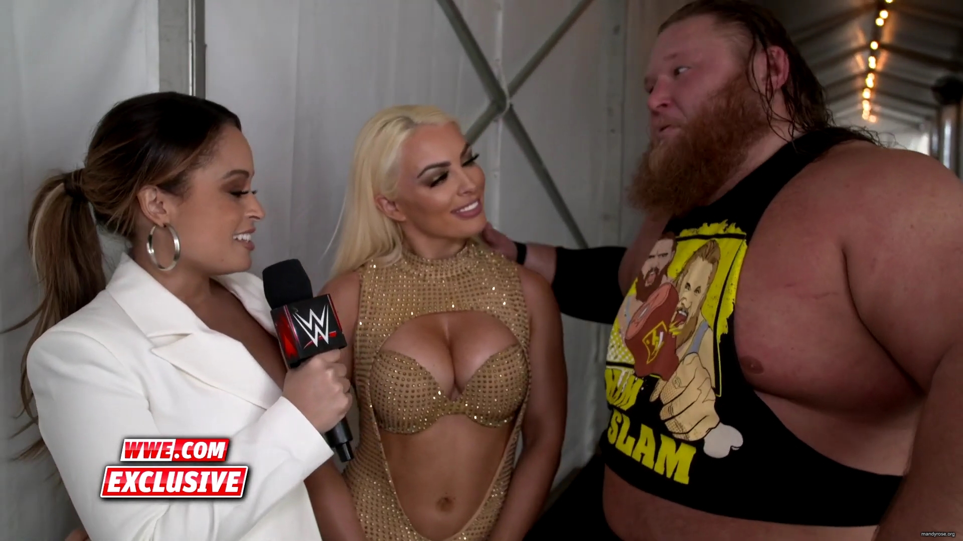 Otis_basks_in_glow_of_Mandy_Rose_and_first_WrestleMania_win__WWE_Exclusive2C_April_52C_2020_mp40016.jpg