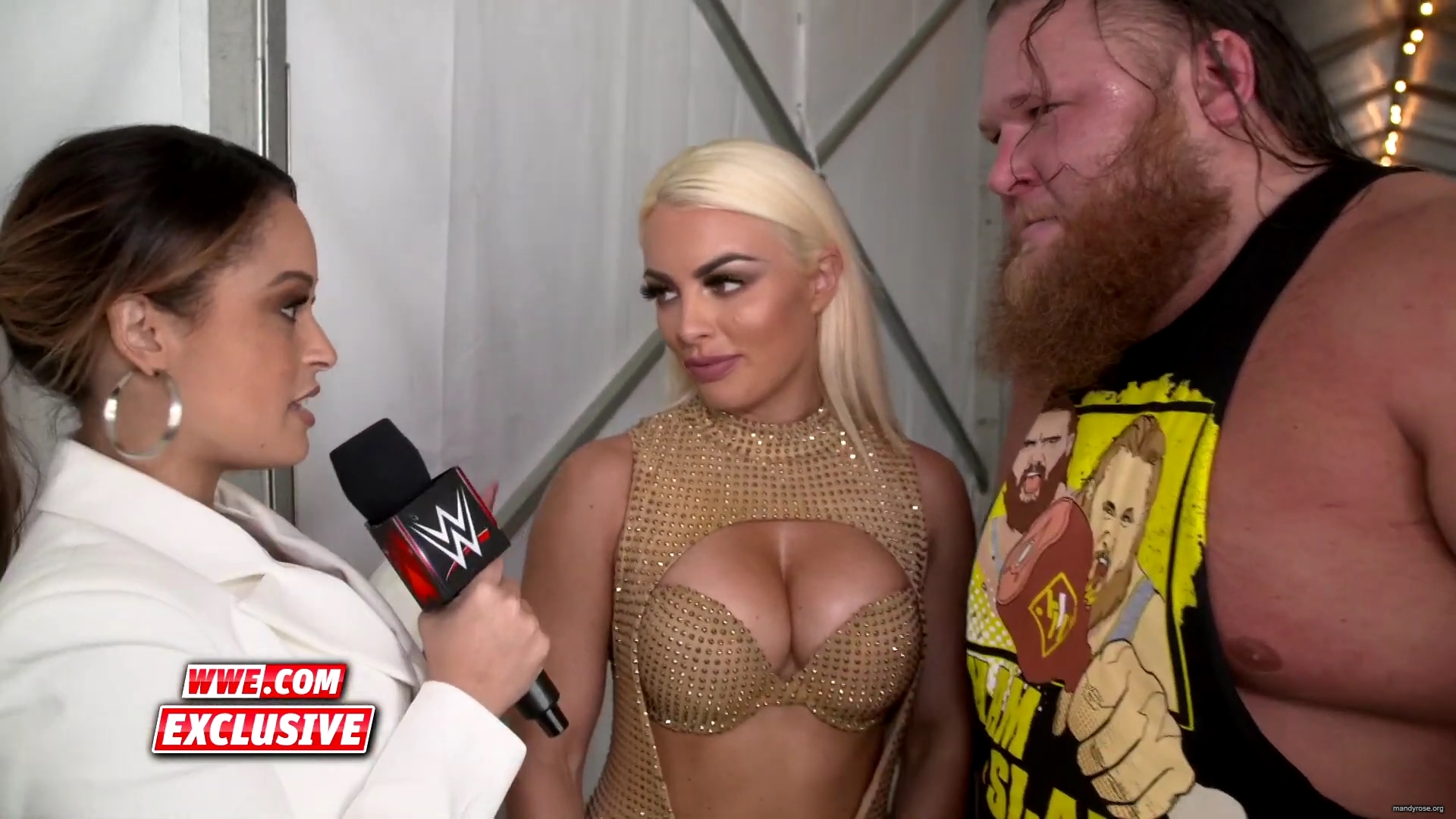 Otis_basks_in_glow_of_Mandy_Rose_and_first_WrestleMania_win__WWE_Exclusive2C_April_52C_2020_mp40036.jpg