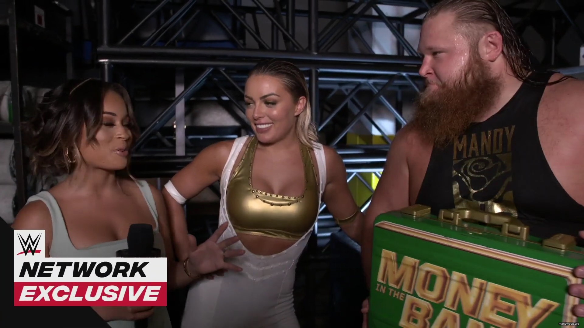 Otis_rates_Mandy_Rose_s_caterpillar_after_her_SummerSlam_win__WWE_Network_Exclusive2C_Aug__232C_2020_mp40004.jpg