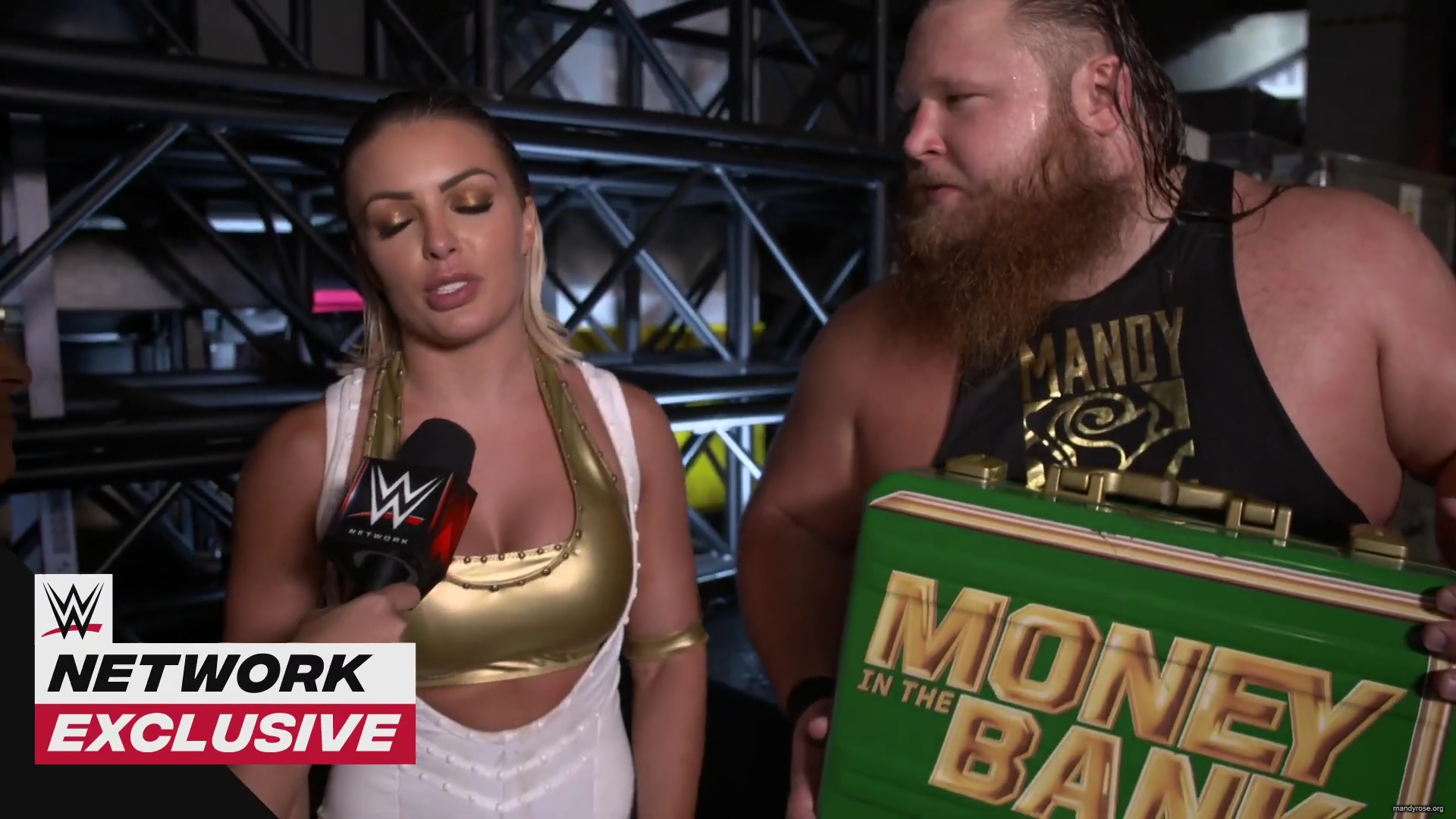 Otis_rates_Mandy_Rose_s_caterpillar_after_her_SummerSlam_win__WWE_Network_Exclusive2C_Aug__232C_2020_mp40033.jpg