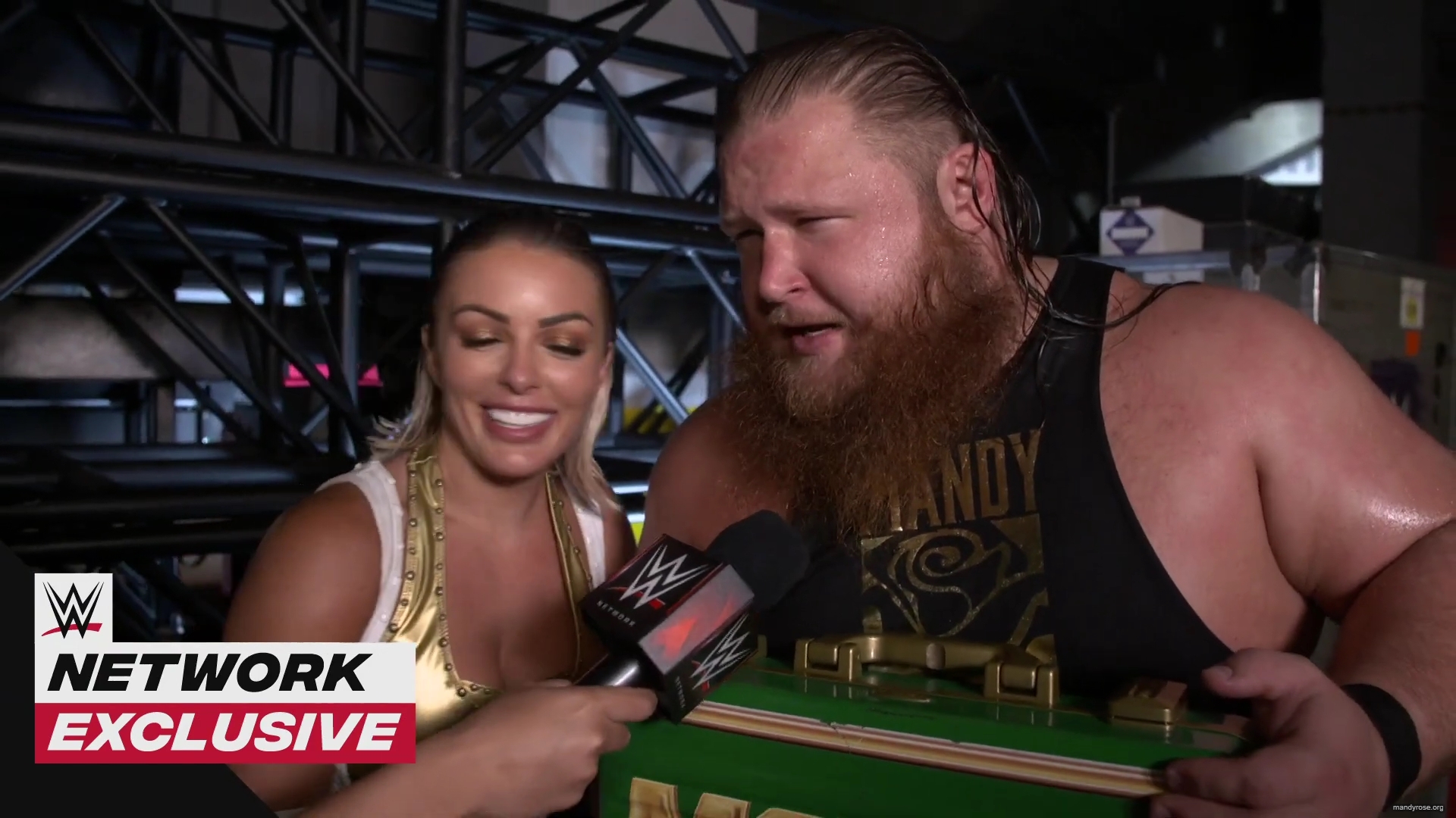 Otis_rates_Mandy_Rose_s_caterpillar_after_her_SummerSlam_win__WWE_Network_Exclusive2C_Aug__232C_2020_mp40046.jpg