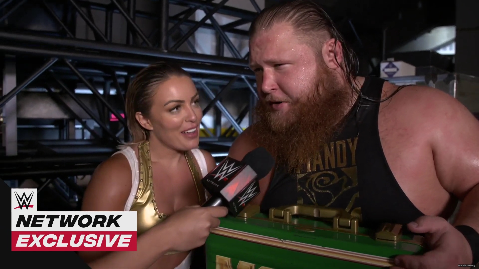 Otis_rates_Mandy_Rose_s_caterpillar_after_her_SummerSlam_win__WWE_Network_Exclusive2C_Aug__232C_2020_mp40047.jpg