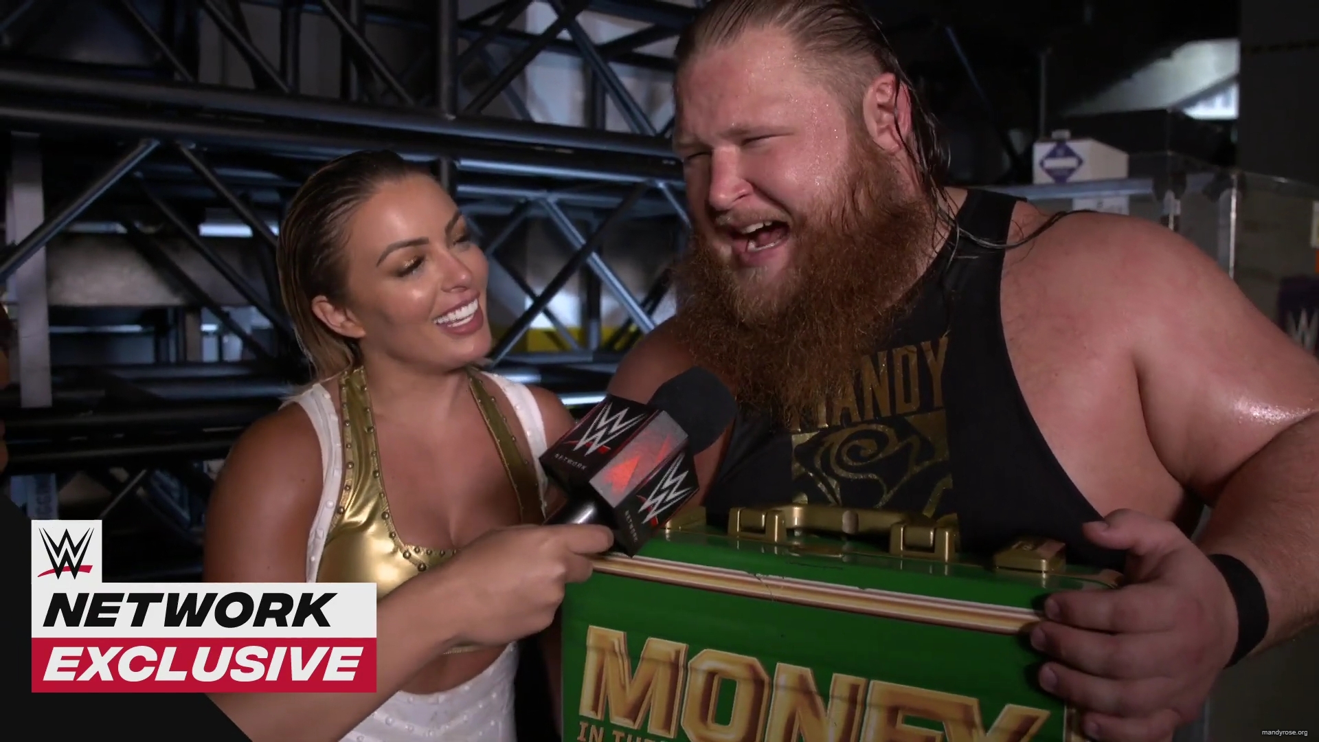 Otis_rates_Mandy_Rose_s_caterpillar_after_her_SummerSlam_win__WWE_Network_Exclusive2C_Aug__232C_2020_mp40049.jpg