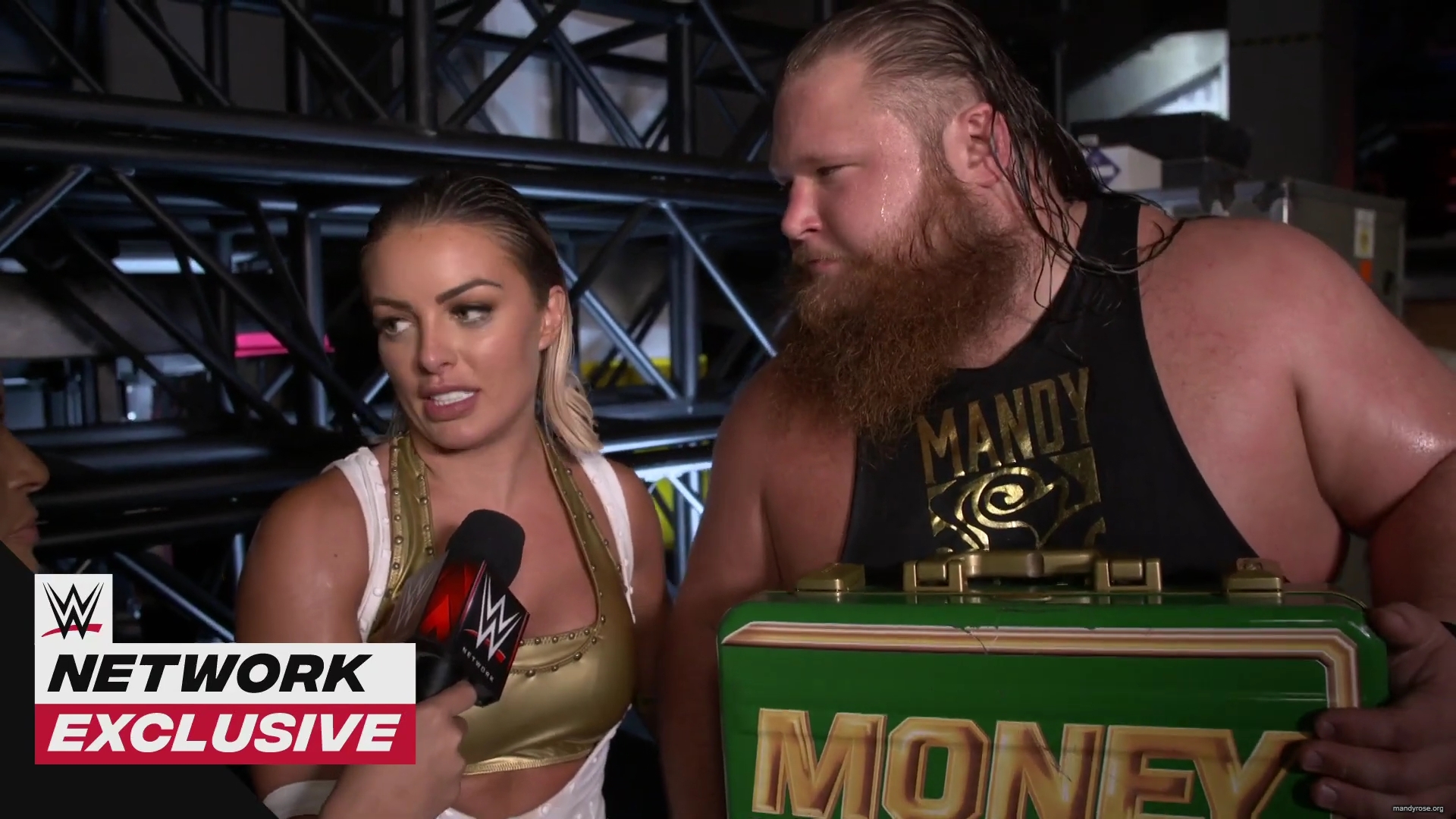 Otis_rates_Mandy_Rose_s_caterpillar_after_her_SummerSlam_win__WWE_Network_Exclusive2C_Aug__232C_2020_mp40107.jpg