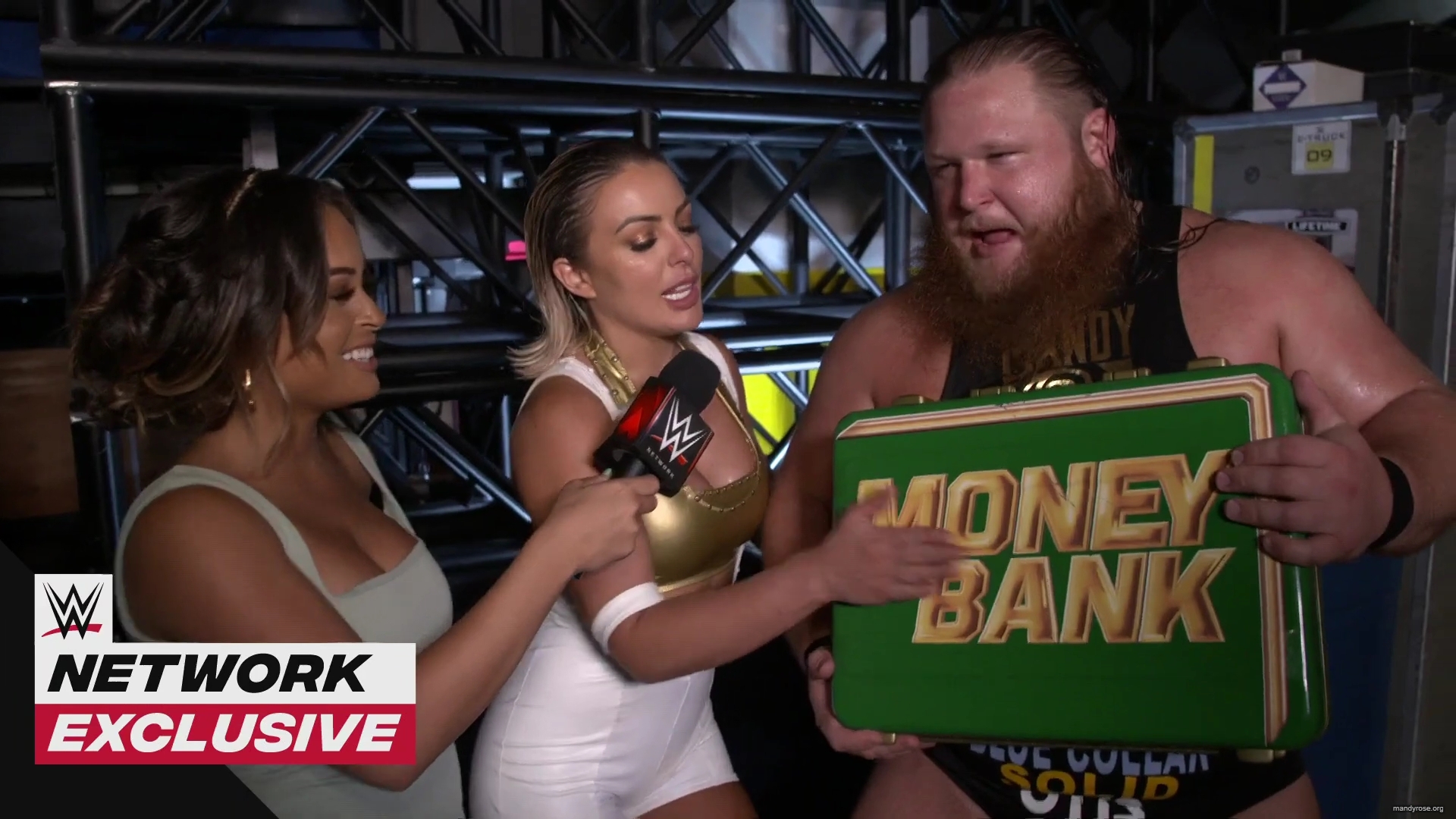 Otis_rates_Mandy_Rose_s_caterpillar_after_her_SummerSlam_win__WWE_Network_Exclusive2C_Aug__232C_2020_mp40131.jpg