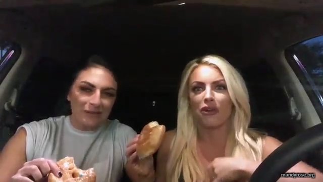 Post-workout_w_BRADLEY_MARTYN21_Mandy_Rose_Sonya_Deville_WWE_DAMANDYZ_mp44213.jpg