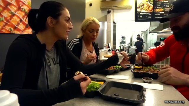 Post-workout_w_BRADLEY_MARTYN21_Mandy_Rose_Sonya_Deville_WWE_DAMANDYZ_mp44433.jpg