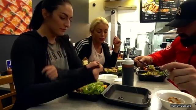 Post-workout_w_BRADLEY_MARTYN21_Mandy_Rose_Sonya_Deville_WWE_DAMANDYZ_mp44636.jpg