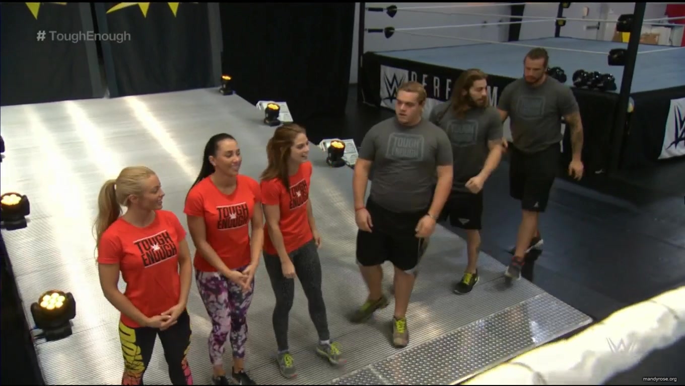 S6_E08__THERE_S_NO_I_IN_TEAM_AUGUST_112C_2015_0372.jpg