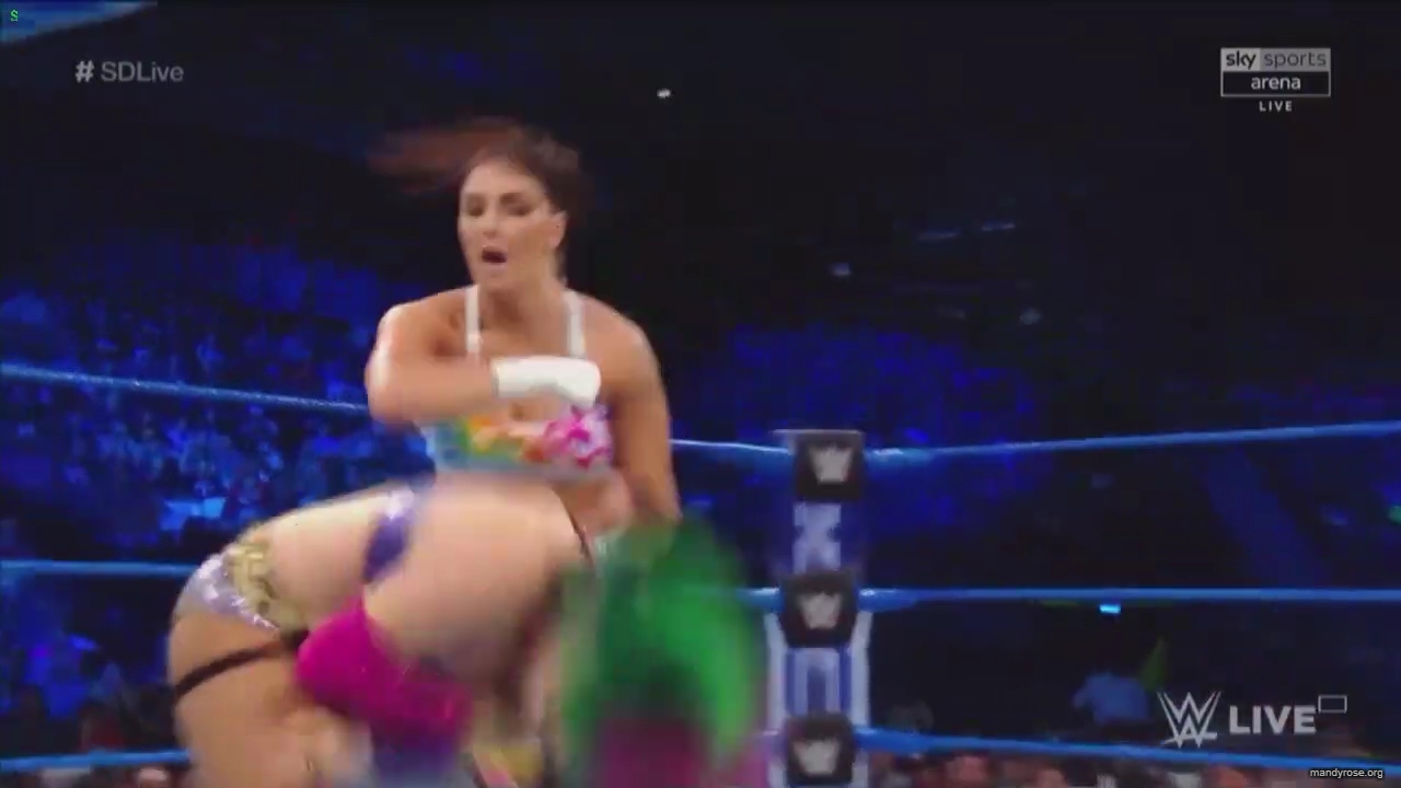 SDlive2_mp40076.jpg