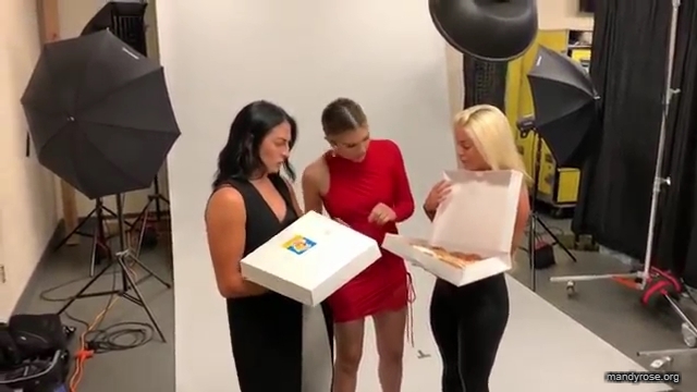 SUPERSTAR_FILLED_EPISODE_____and_DONUTSSS21_WWE_Sonya_Deville_Mandy_Rose_Damandyz_Donutz_mp40048.jpg
