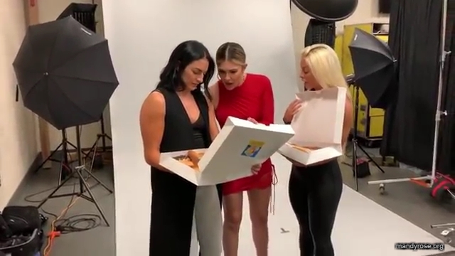 SUPERSTAR_FILLED_EPISODE_____and_DONUTSSS21_WWE_Sonya_Deville_Mandy_Rose_Damandyz_Donutz_mp40050.jpg