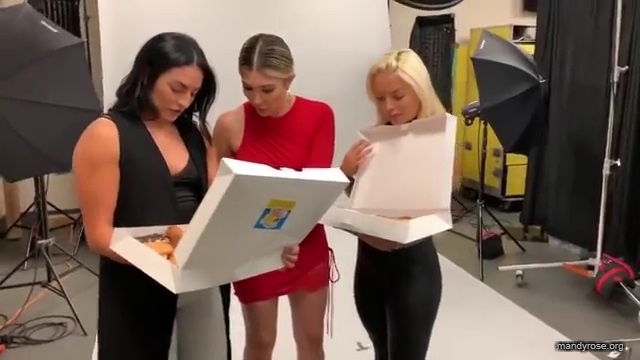SUPERSTAR_FILLED_EPISODE_____and_DONUTSSS21_WWE_Sonya_Deville_Mandy_Rose_Damandyz_Donutz_mp40053.jpg