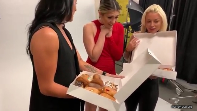 SUPERSTAR_FILLED_EPISODE_____and_DONUTSSS21_WWE_Sonya_Deville_Mandy_Rose_Damandyz_Donutz_mp40062.jpg