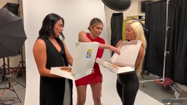 SUPERSTAR_FILLED_EPISODE_____and_DONUTSSS21_WWE_Sonya_Deville_Mandy_Rose_Damandyz_Donutz_mp40079.jpg