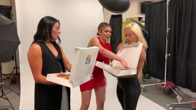 SUPERSTAR_FILLED_EPISODE_____and_DONUTSSS21_WWE_Sonya_Deville_Mandy_Rose_Damandyz_Donutz_mp40080.jpg