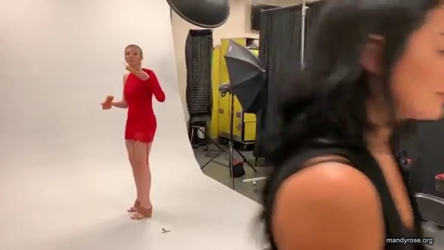 SUPERSTAR_FILLED_EPISODE_____and_DONUTSSS21_WWE_Sonya_Deville_Mandy_Rose_Damandyz_Donutz_mp40088.jpg