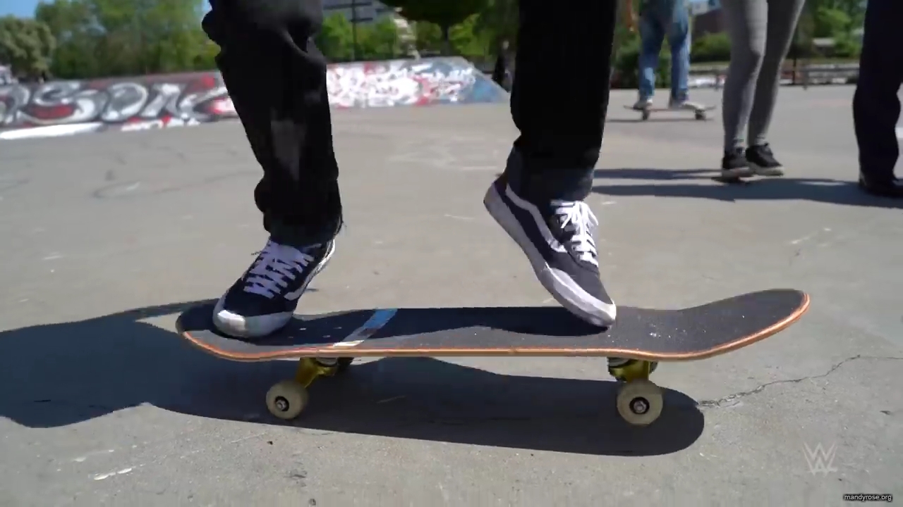 Shinsuke_Nakamura__Mandy_Rose_hit_the_skate_park_in_London_mp40006.jpg