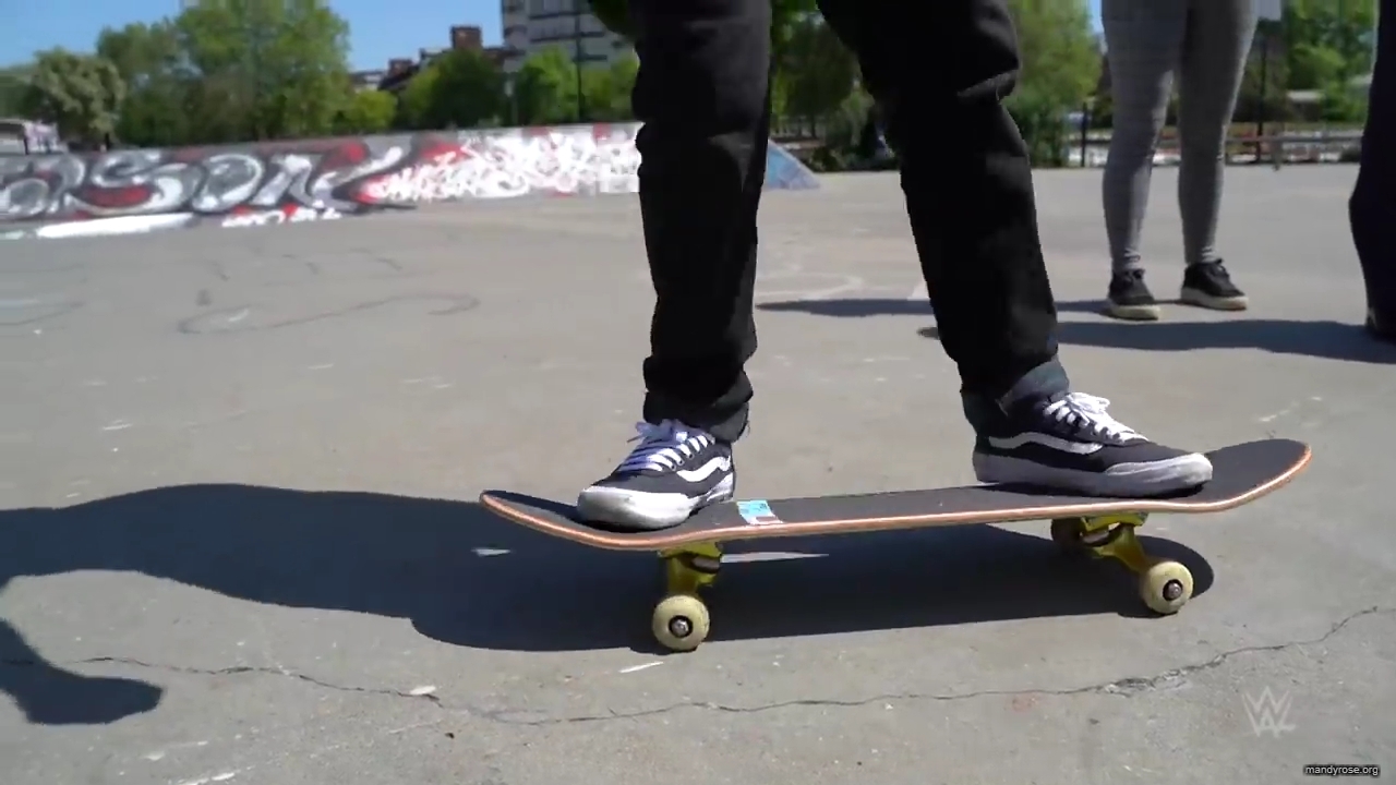 Shinsuke_Nakamura__Mandy_Rose_hit_the_skate_park_in_London_mp40007.jpg