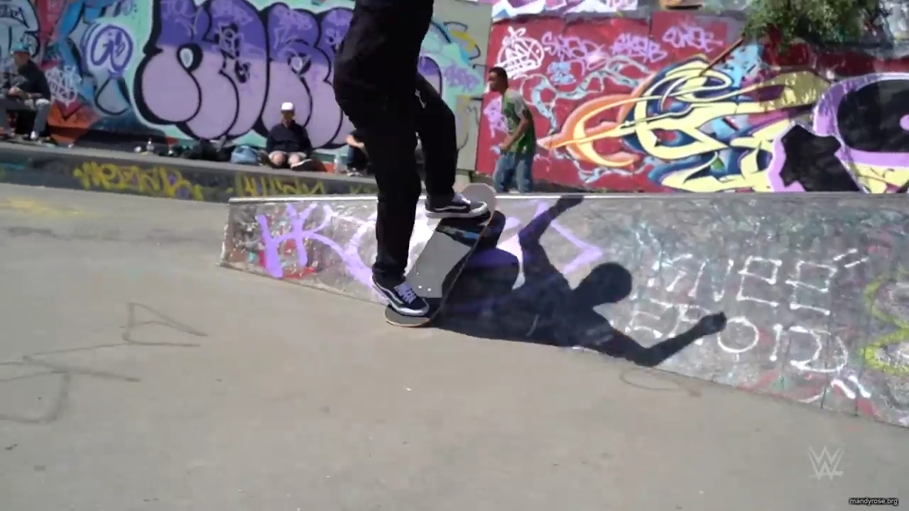 Shinsuke_Nakamura__Mandy_Rose_hit_the_skate_park_in_London_mp40014.jpg