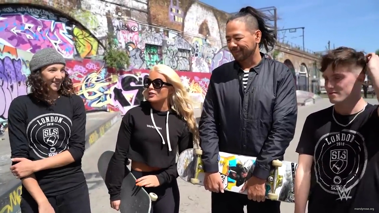 Shinsuke_Nakamura__Mandy_Rose_hit_the_skate_park_in_London_mp40030.jpg