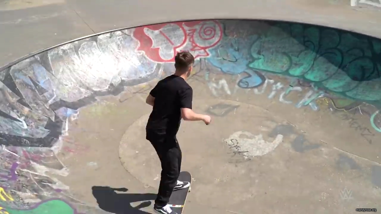 Shinsuke_Nakamura__Mandy_Rose_hit_the_skate_park_in_London_mp40044.jpg