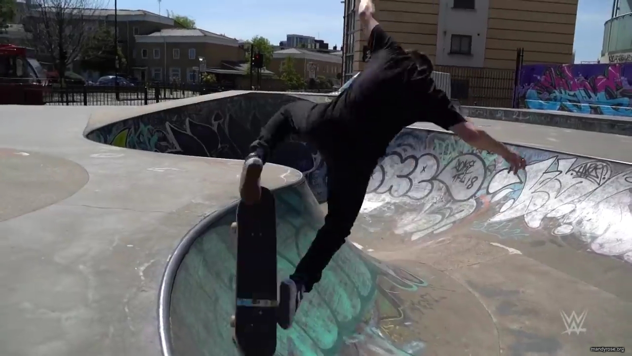 Shinsuke_Nakamura__Mandy_Rose_hit_the_skate_park_in_London_mp40045.jpg