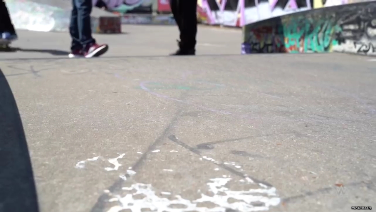Shinsuke_Nakamura__Mandy_Rose_hit_the_skate_park_in_London_mp40047.jpg