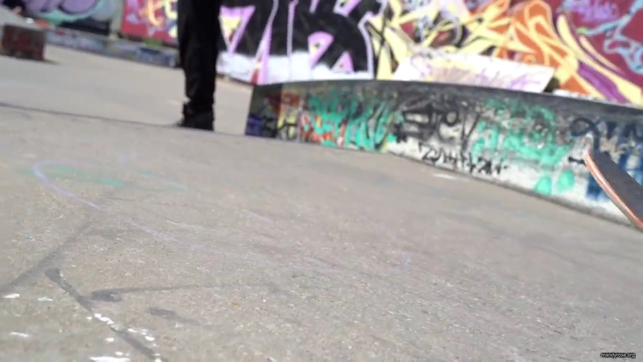 Shinsuke_Nakamura__Mandy_Rose_hit_the_skate_park_in_London_mp40049.jpg