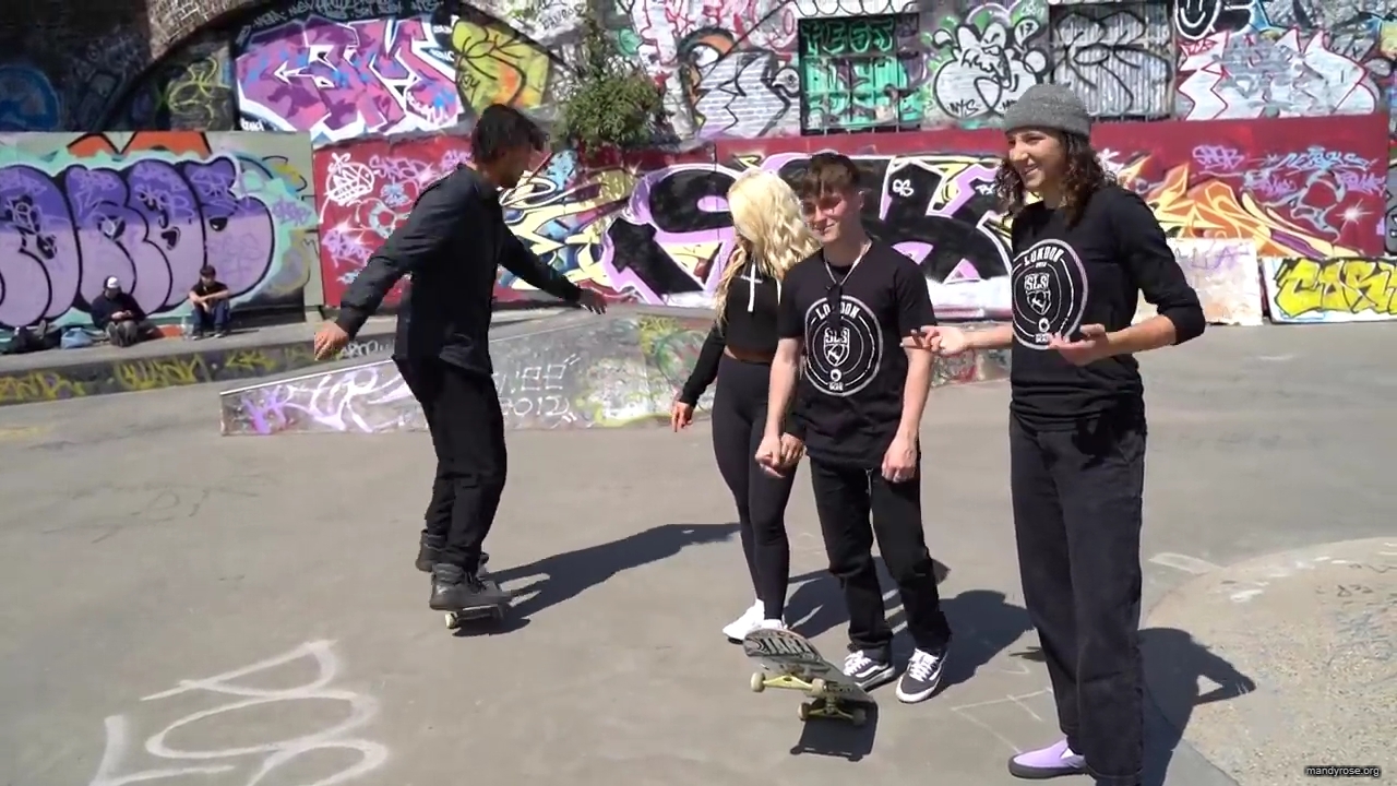 Shinsuke_Nakamura__Mandy_Rose_hit_the_skate_park_in_London_mp40080.jpg