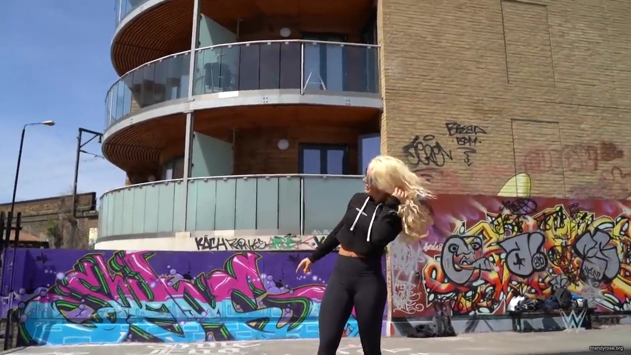 Shinsuke_Nakamura__Mandy_Rose_hit_the_skate_park_in_London_mp40112.jpg