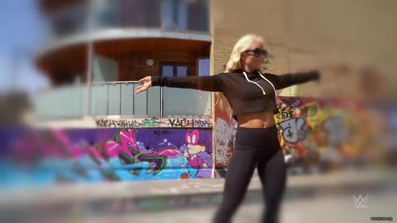 Shinsuke_Nakamura__Mandy_Rose_hit_the_skate_park_in_London_mp40117.jpg