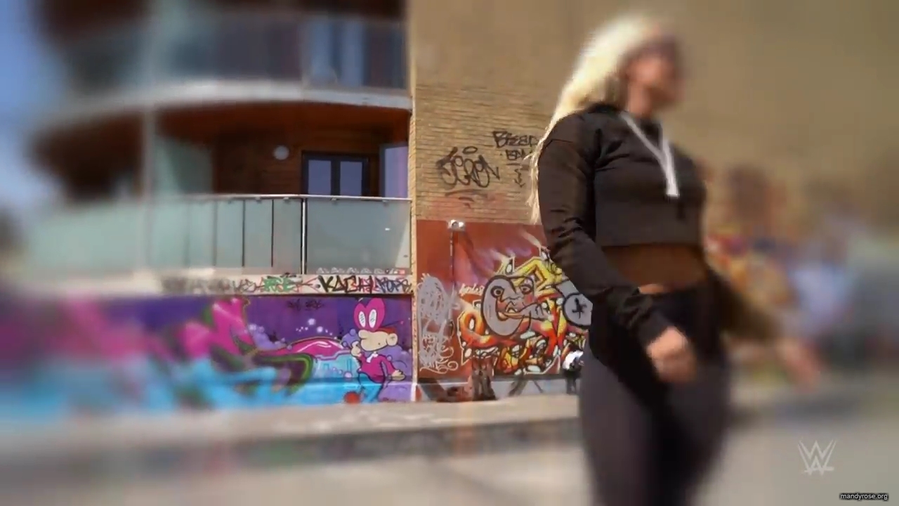 Shinsuke_Nakamura__Mandy_Rose_hit_the_skate_park_in_London_mp40126.jpg