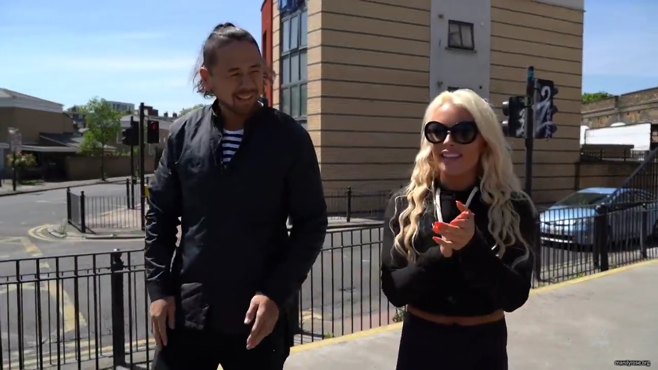Shinsuke_Nakamura__Mandy_Rose_hit_the_skate_park_in_London_mp40137.jpg