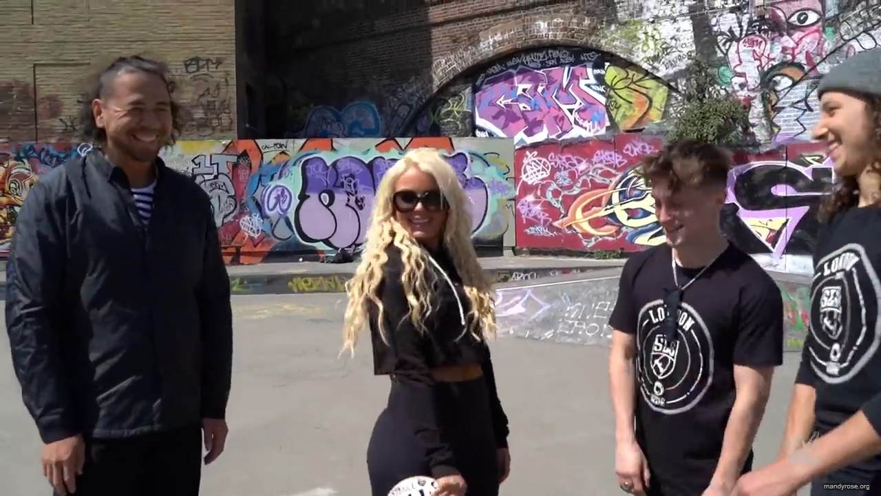 Shinsuke_Nakamura__Mandy_Rose_hit_the_skate_park_in_London_mp40154.jpg