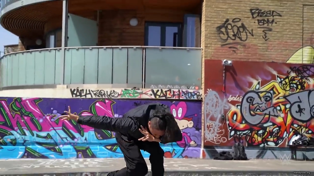 Shinsuke_Nakamura__Mandy_Rose_hit_the_skate_park_in_London_mp40158.jpg