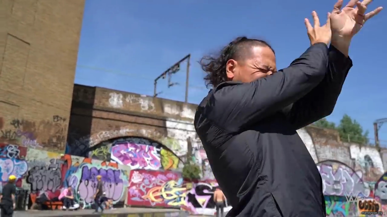Shinsuke_Nakamura__Mandy_Rose_hit_the_skate_park_in_London_mp40175.jpg