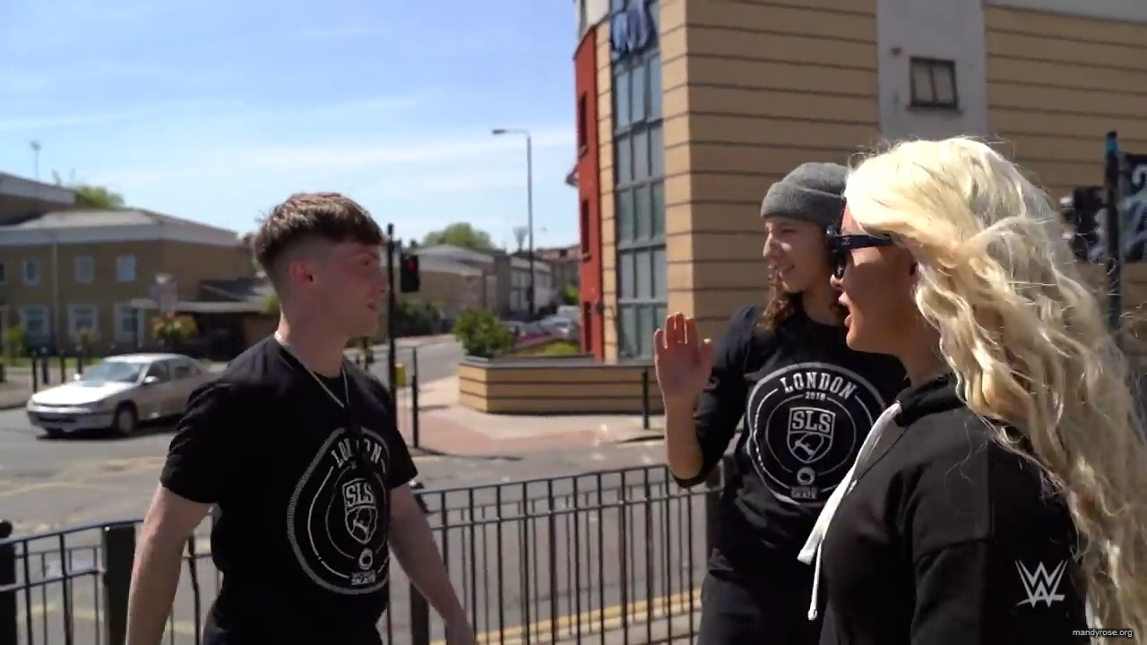 Shinsuke_Nakamura__Mandy_Rose_hit_the_skate_park_in_London_mp40193.jpg