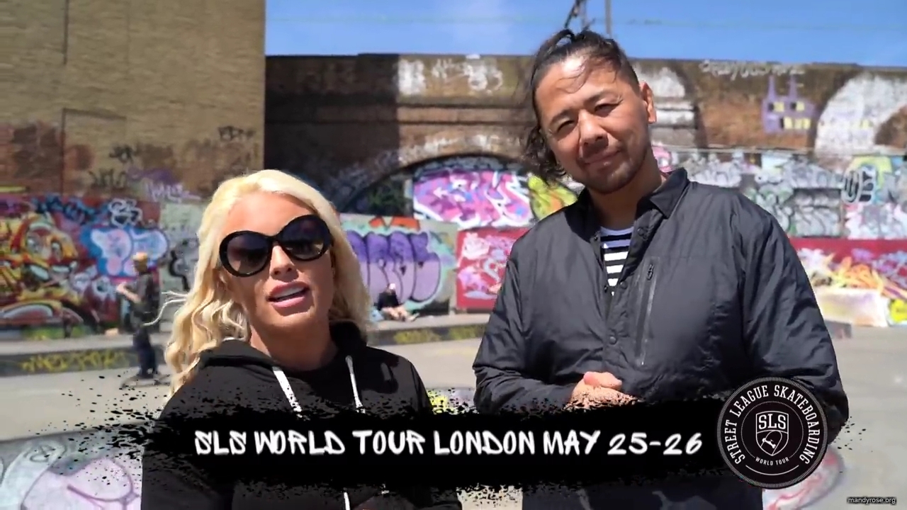Shinsuke_Nakamura__Mandy_Rose_hit_the_skate_park_in_London_mp40211.jpg