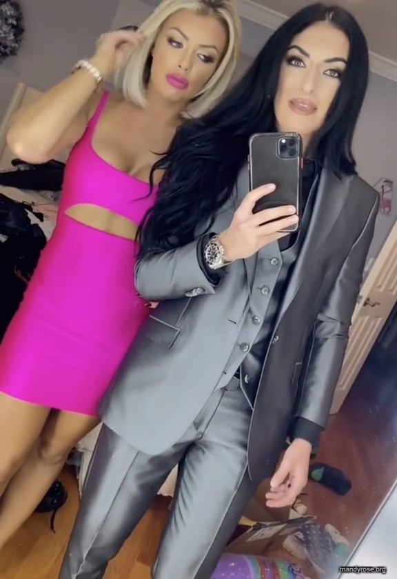 Snaptik_6905367267375189253_mandyrose-wwe_mp40002.jpg