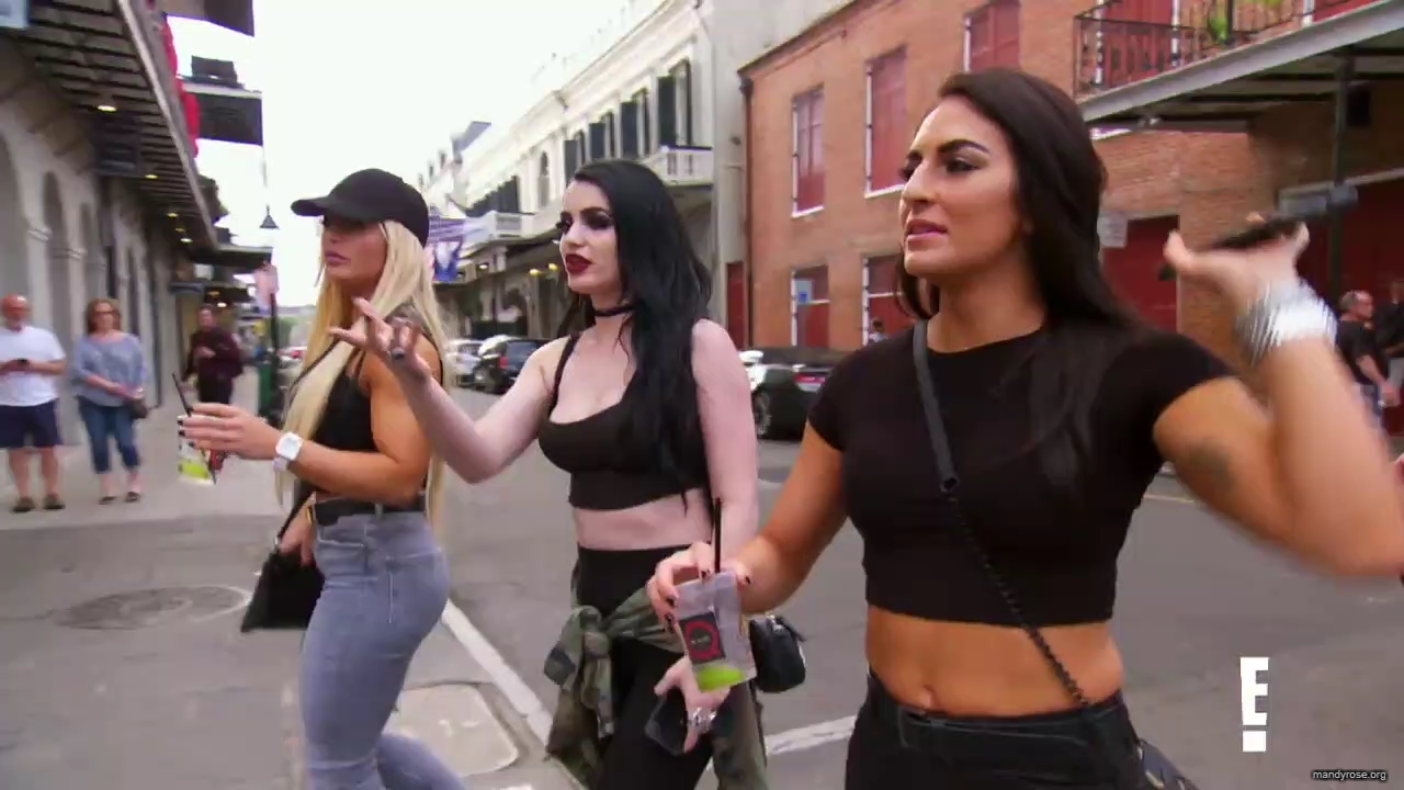 TotalDivas_mp40143.jpg