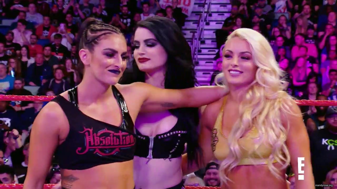 TotalDivas_mp40324.jpg