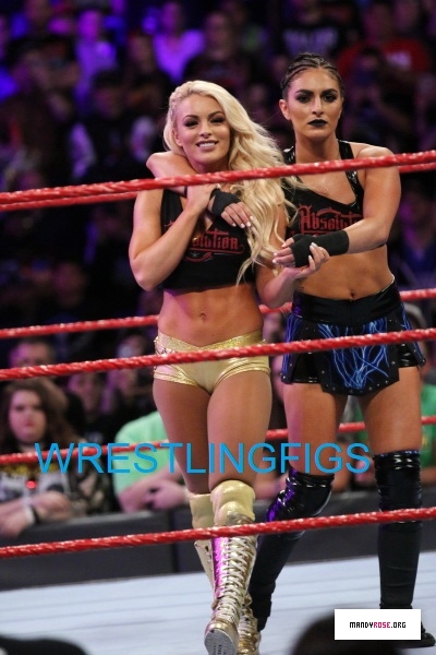 WWE-RAW-New-Orleans-4-9-18-210.jpg