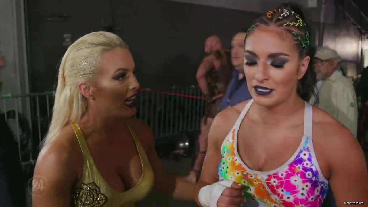 WWE_24_S01E18_WrestleMania_New_Orleans_720p_mp4_mp40801.jpg