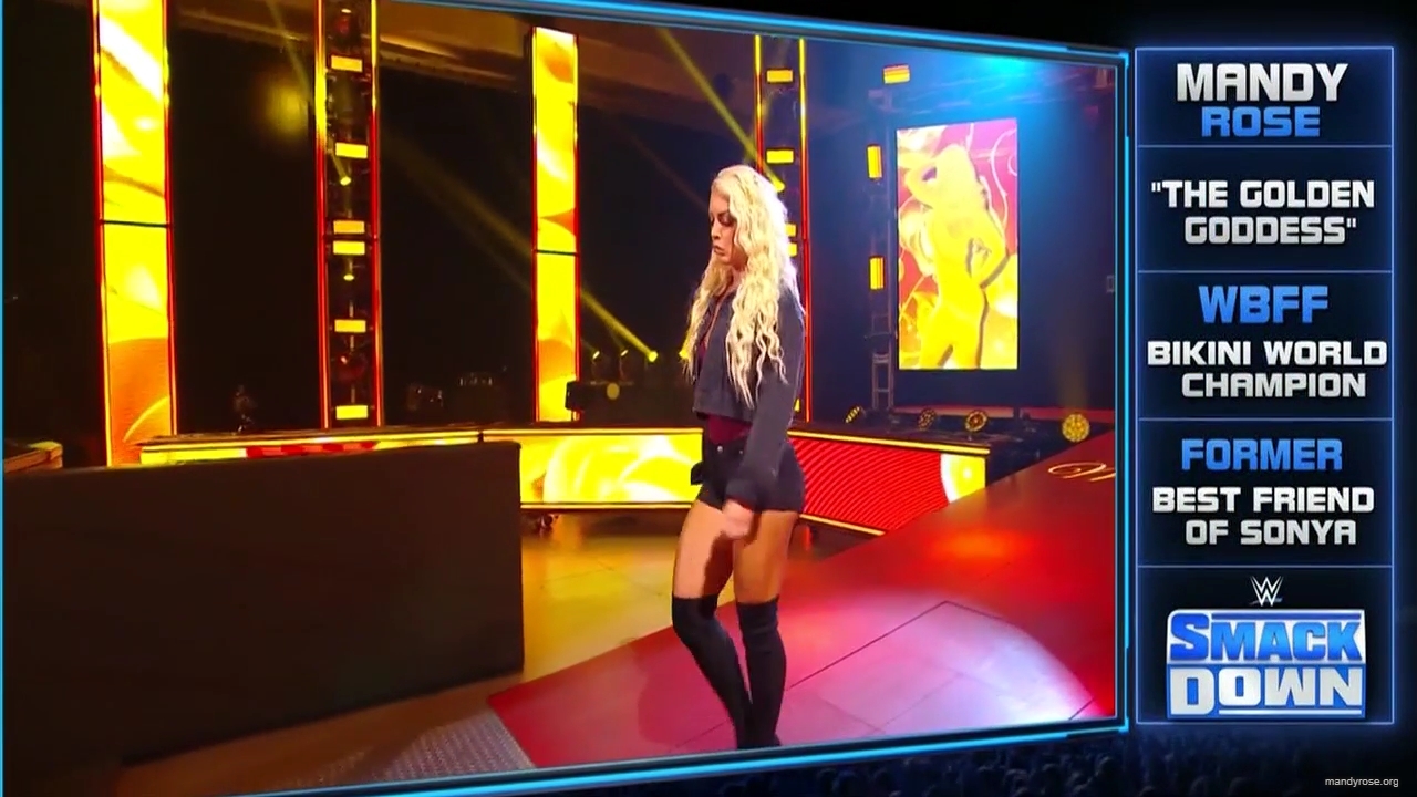 WWE_Friday_Night_SmackDown_2020_04_17_720p_HDTV_x264-NWCHD_mp40013.jpg