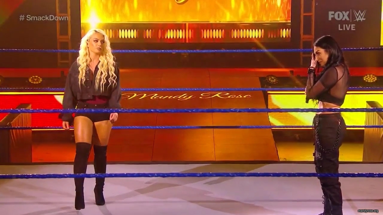 WWE_Friday_Night_SmackDown_2020_04_17_720p_HDTV_x264-NWCHD_mp40030.jpg
